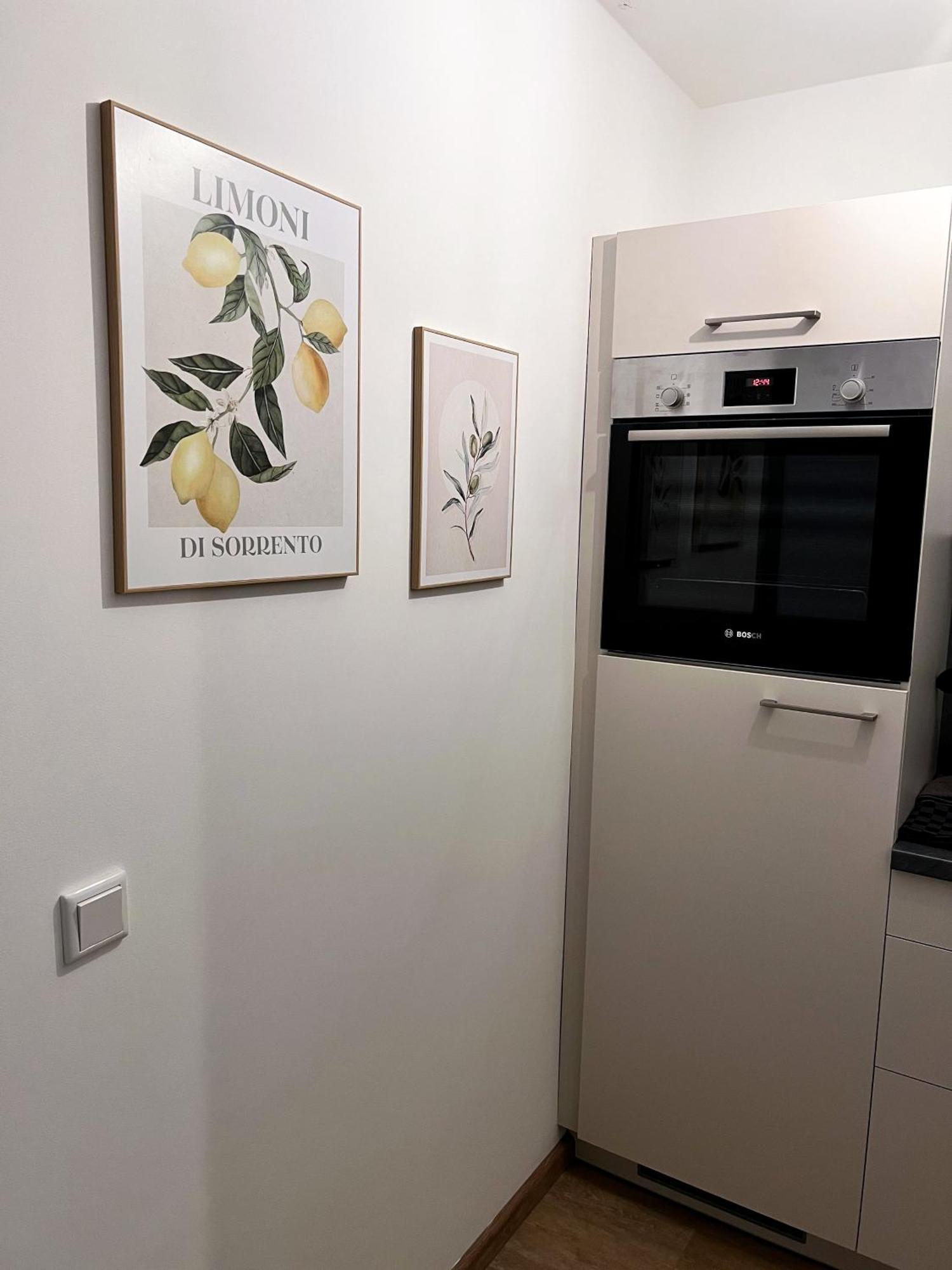 Zentrale Wohlfuehloase Mit Parkplatz Daire Osnabrück Dış mekan fotoğraf